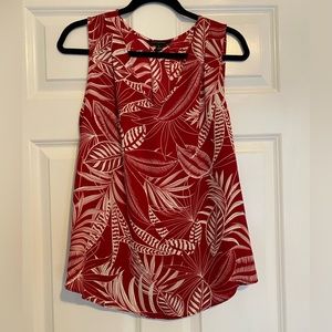 Banana Republic Tank Top Size Large Red & White/Cream. V-Neck.